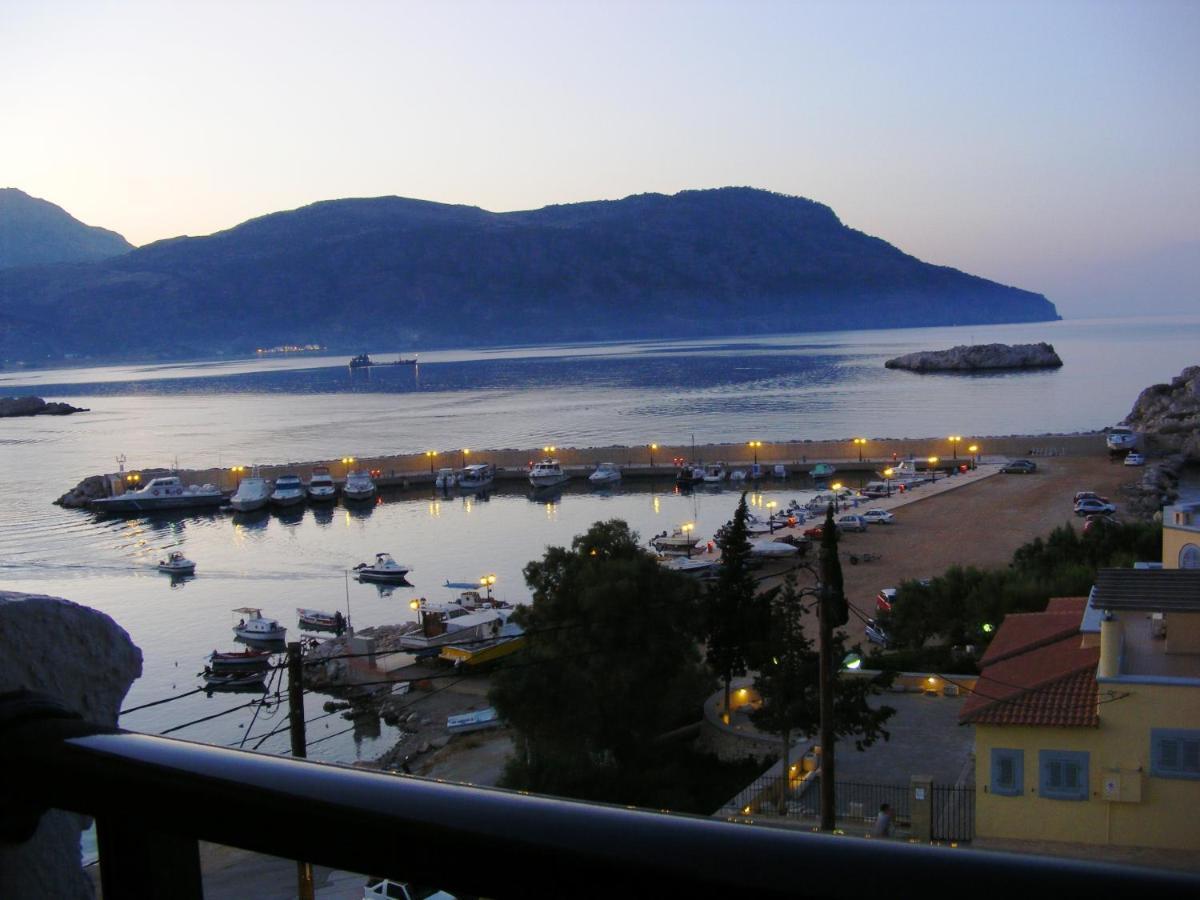 Atlantis Hotel Karpatos Zewnętrze zdjęcie