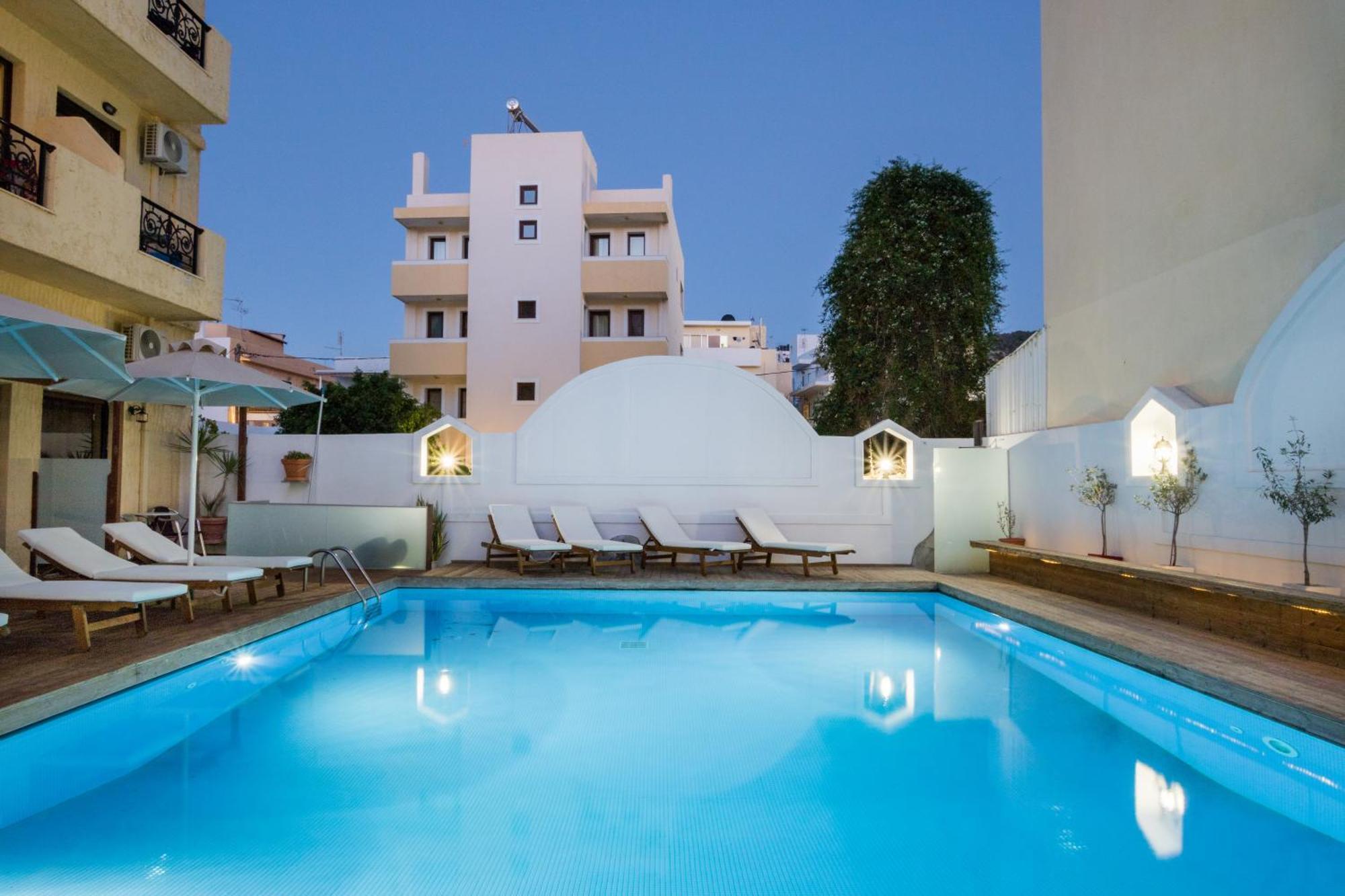 Atlantis Hotel Karpatos Zewnętrze zdjęcie