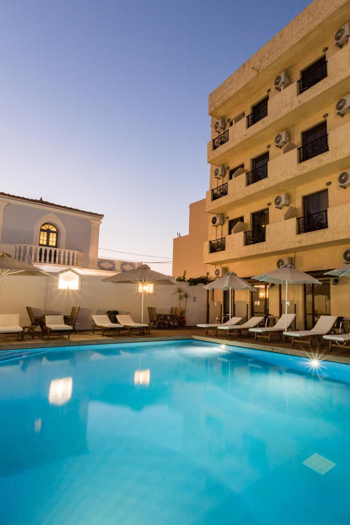 Atlantis Hotel Karpatos Zewnętrze zdjęcie