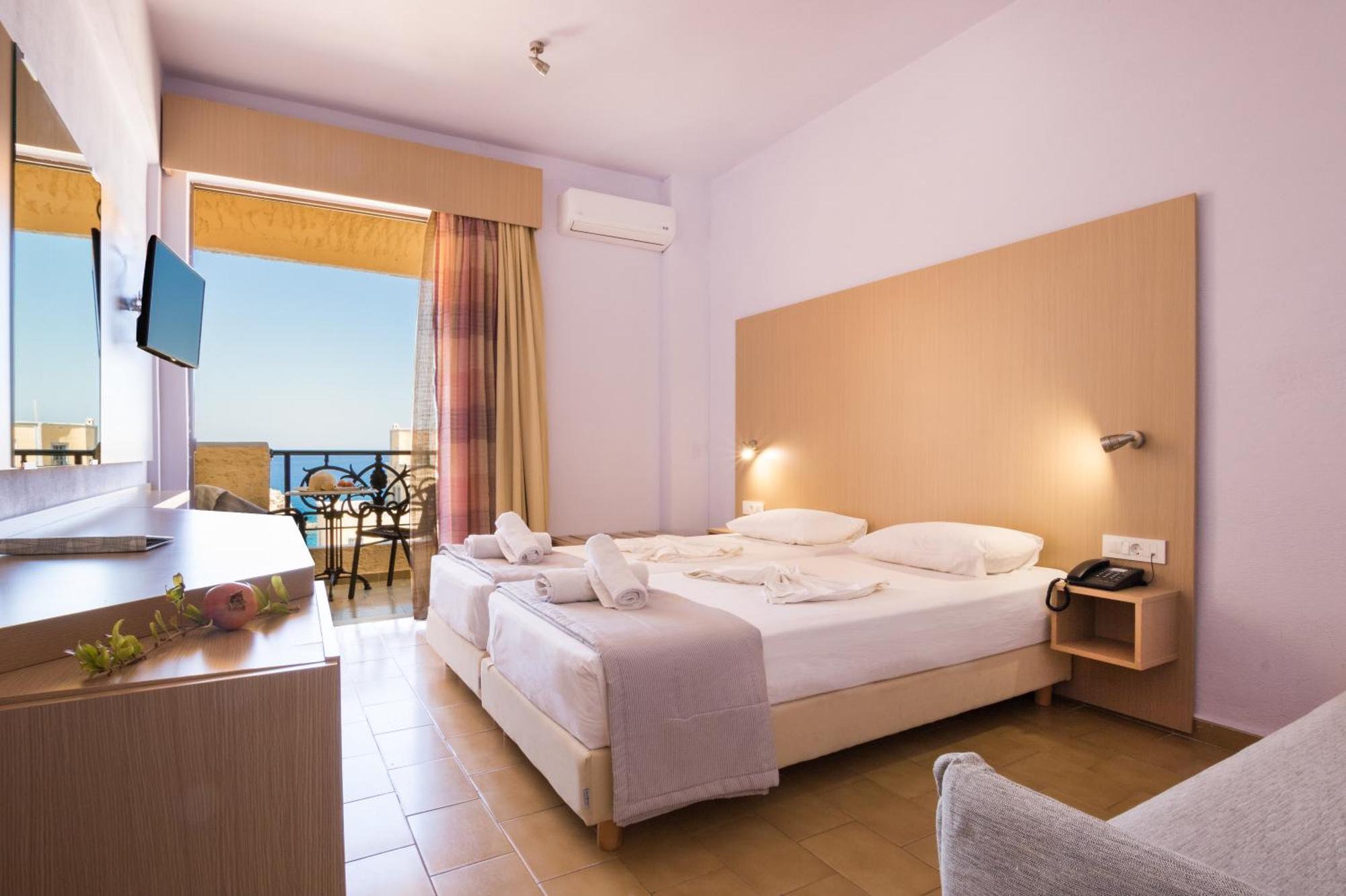 Atlantis Hotel Karpatos Zewnętrze zdjęcie