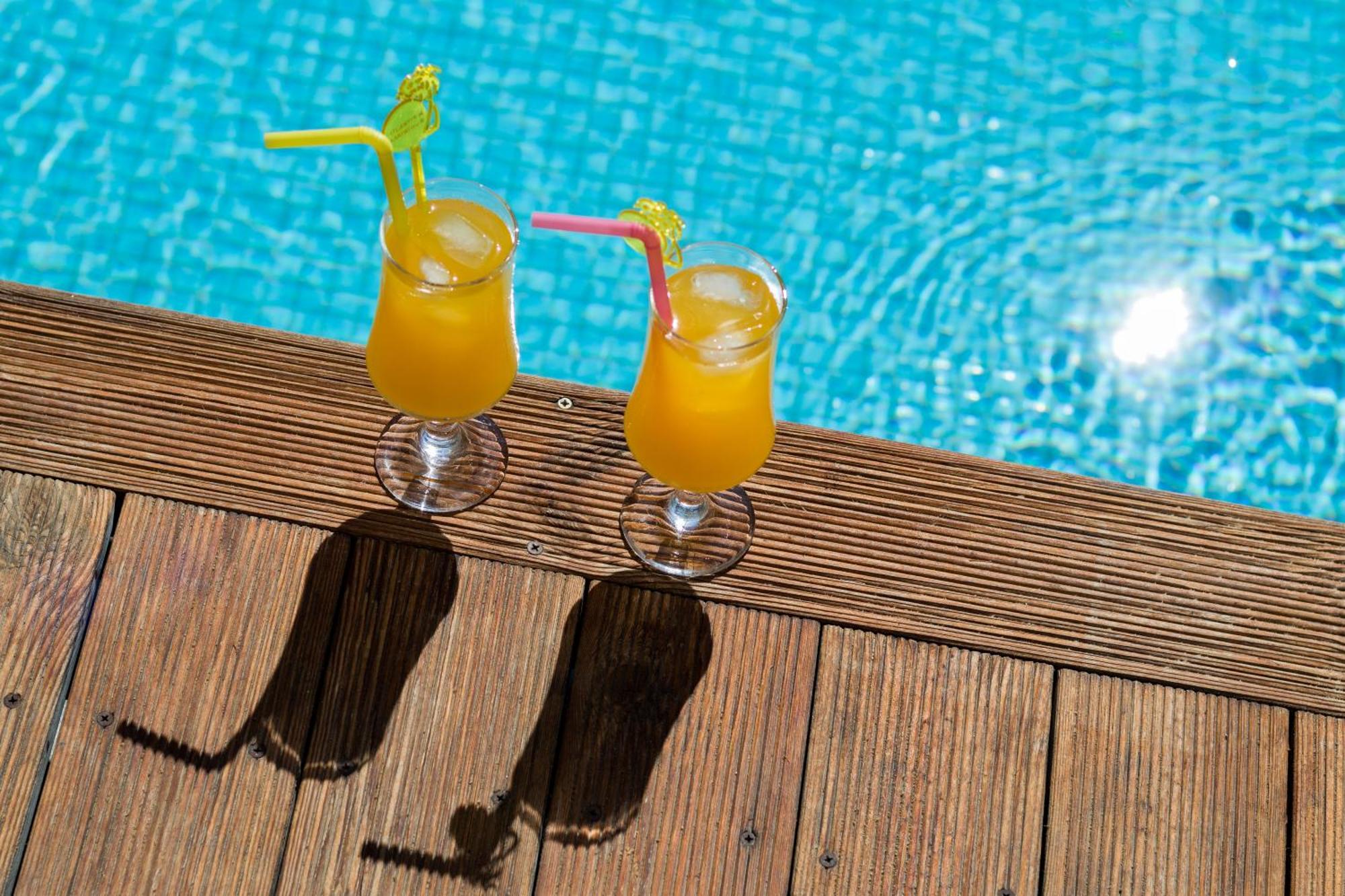 Atlantis Hotel Karpatos Zewnętrze zdjęcie