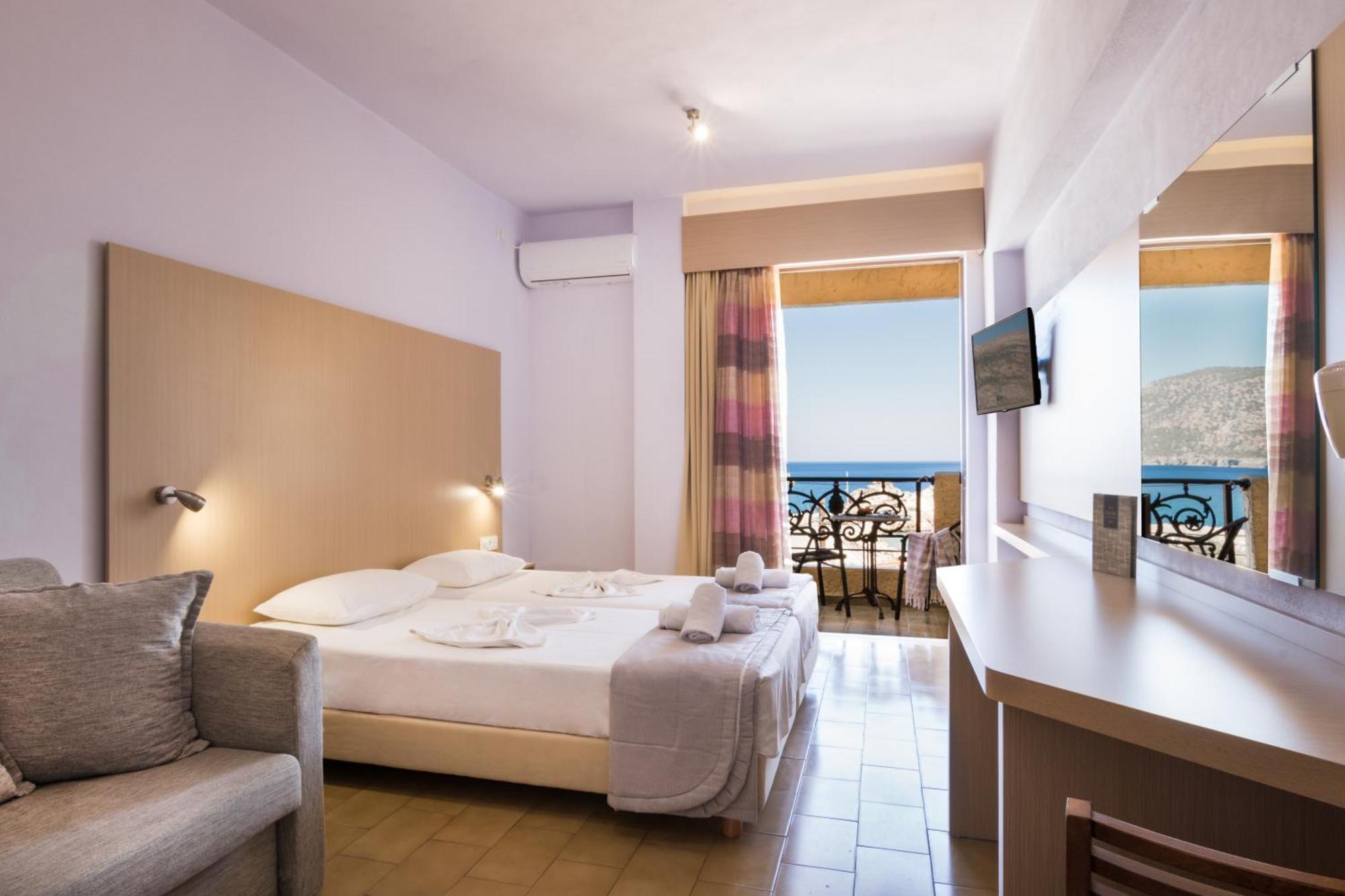 Atlantis Hotel Karpatos Zewnętrze zdjęcie